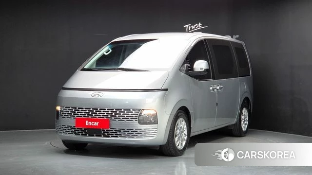Hyundai Staria 2022 Серебряный из Кореи