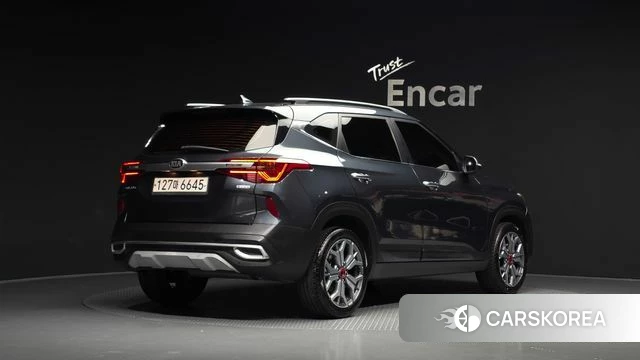 Kia Seltos 2020 Серый из Кореи