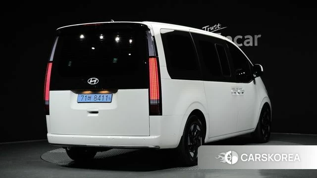 Hyundai The New Staria 2026 Белый из Кореи