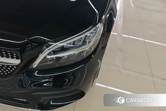 Mercedes-Benz C-class 2021 Зеленый из Китая