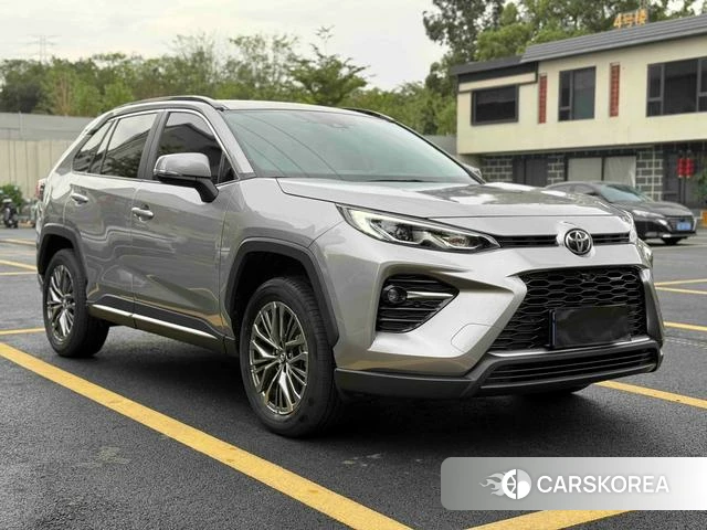 Toyota Wildlander 2023 Шампань из Китая