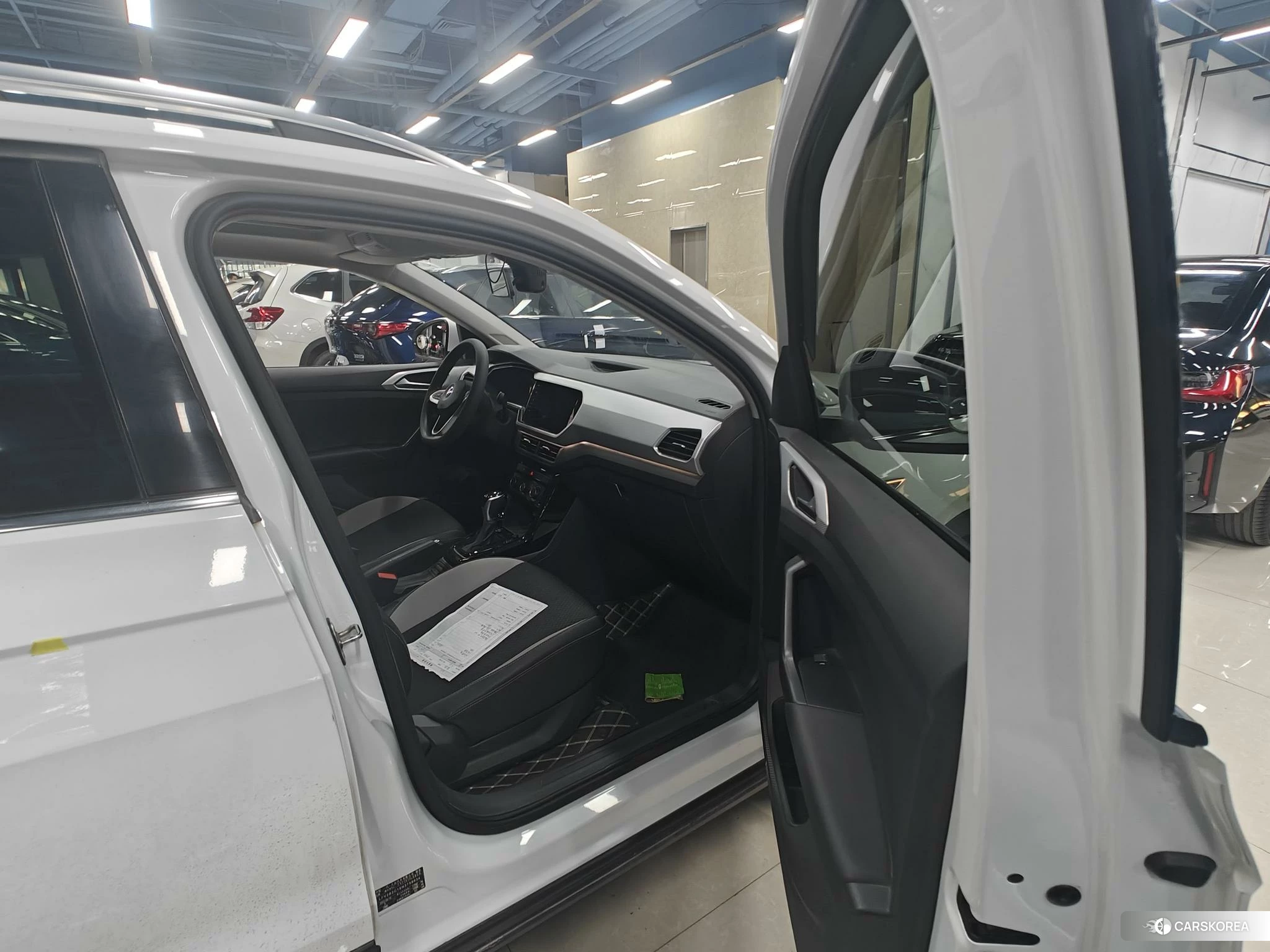 Volkswagen Tacqua 2021 Белый из Китая