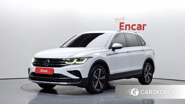 Volkswagen Tiguan second Generation 2021 Белый из Кореи
