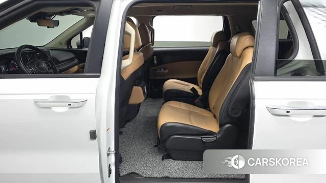 Kia Carnival 4th generation 2023 Белый из Кореи, фото 2