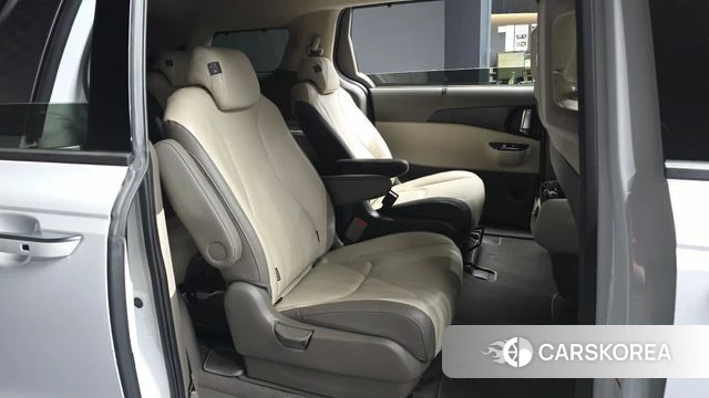Kia Carnival 4th generation 2023 Белый из Кореи, фото 2