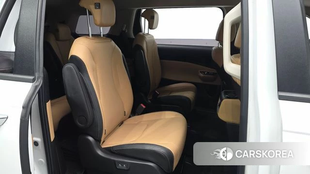 Kia Carnival 4th generation 2022 Белый из Кореи, фото 2
