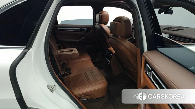Porsche Cayenne (PO536) id 4918323 из Кореи 2