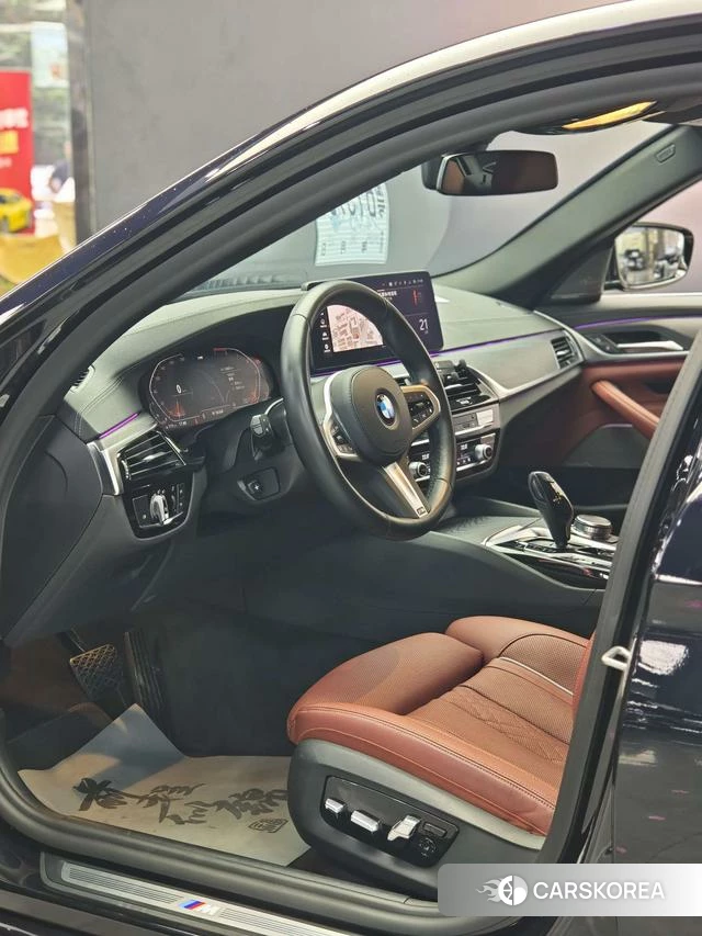 BMW 5 series 2021 Черный из Китая, фото 2
