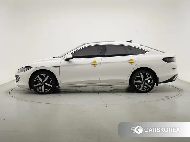 Volkswagen Lamando 2023 Белый из Китая, фото 2