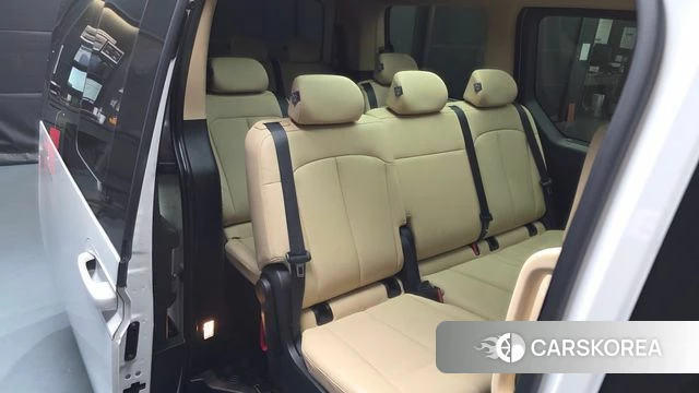 Hyundai Staria 2024 Белый из Кореи, фото 2