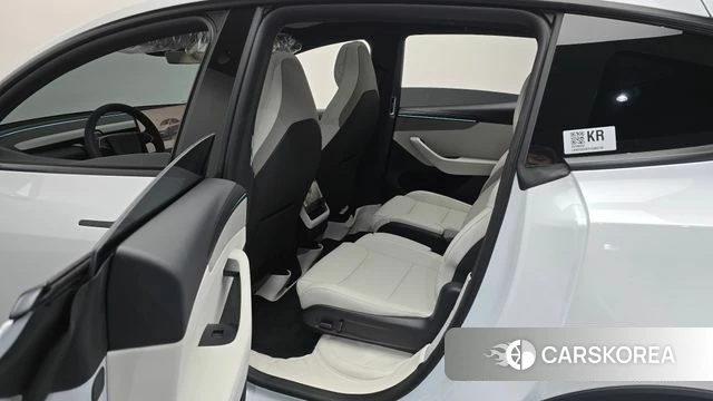 Tesla Model Y 2026 Белый из Кореи, фото 2