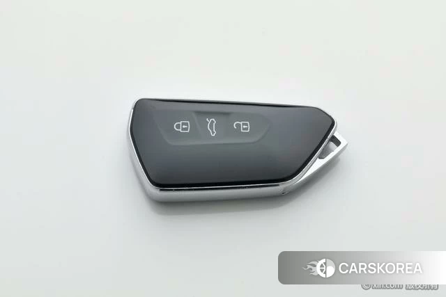 Volkswagen Lamando 2023 Белый из Китая, фото 2