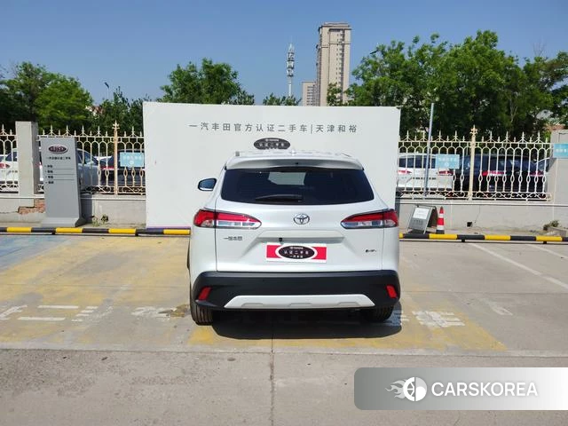 Toyota Corolla 2025 Белый из Китая, фото 2