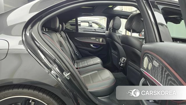 Mercedes-Benz E-Class W213 2023 Серый из Кореи, фото 2