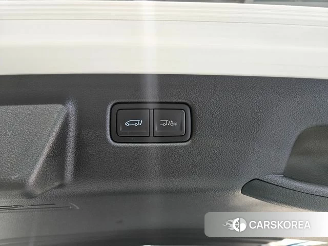 Hyundai The New Staria 2026 Белый из Кореи, фото 2