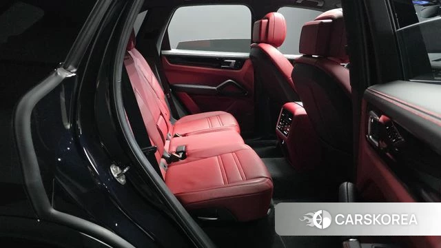 Porsche Cayenne (PO536) 2019 Черный из Кореи, фото 2