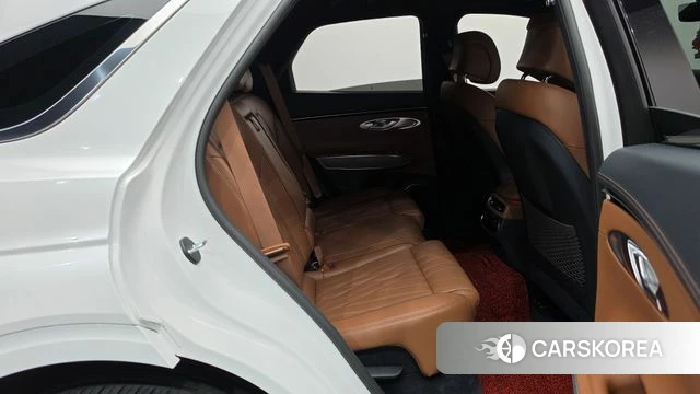 Genesis GV70 2022 Белый из Кореи, фото 2