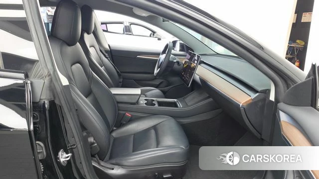 Tesla Model 3 2022 Черный из Кореи, фото 2