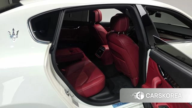 Maserati Quattroporte 2022 Белый из Кореи, фото 2