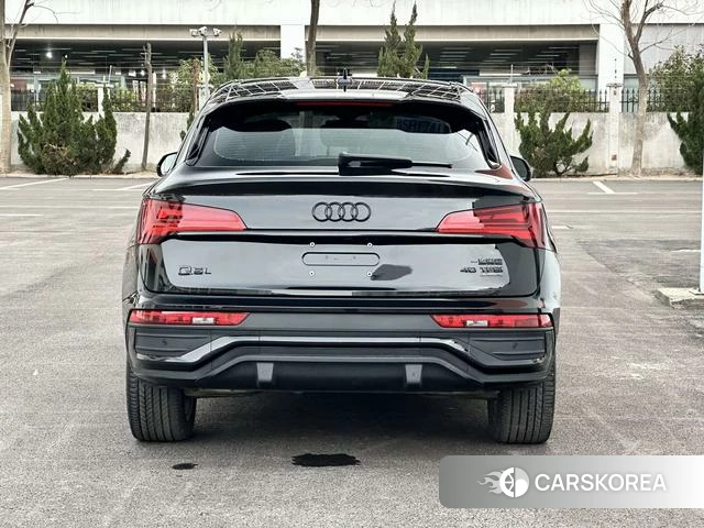 Audi Q5L 2023 Черный из Китая, фото 2