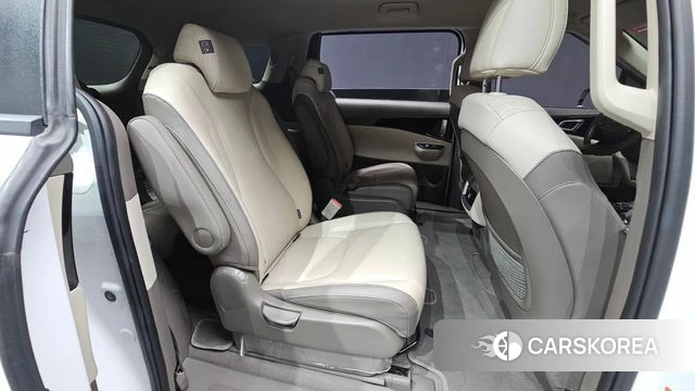 Kia Carnival 4th generation 2023 Белый из Кореи, фото 2