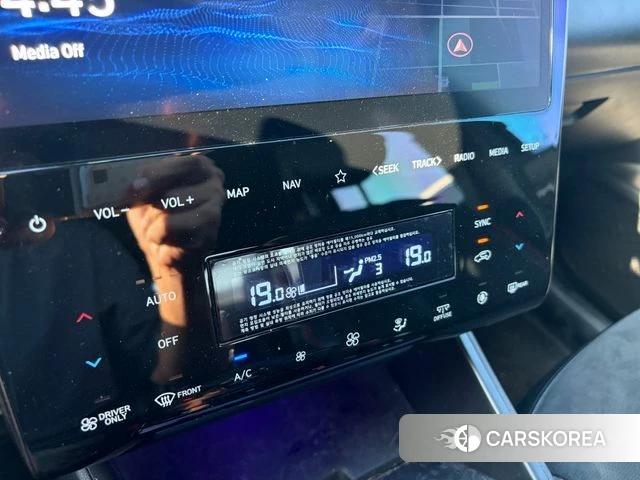 Hyundai Tucson Hybrid (NX4) 2022 Черный из Кореи, фото 2