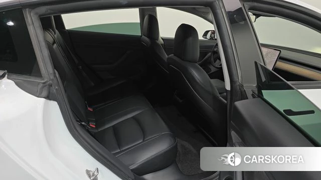 Tesla Model 3 2021 Белый из Кореи, фото 2
