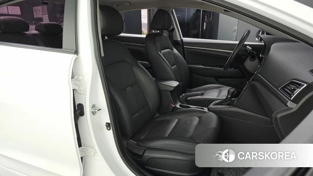 Hyundai Avante AD 2018 Белый из Кореи, фото 2