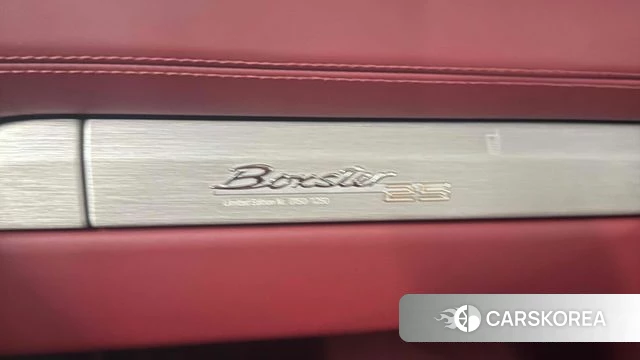 Porsche 718 Boxster 2021 Серебристо-серый из Кореи, фото 2