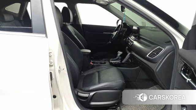 Kia Seltos 2019 Белый из Кореи, фото 2