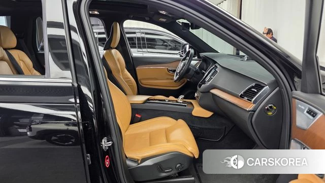 Volvo XC90 second Generation 2019 Черный из Кореи, фото 2