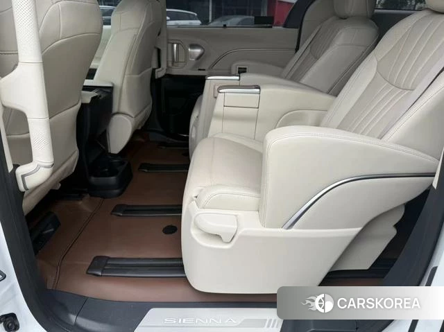 Toyota Sienna 2025 Белый из Китая, фото 2