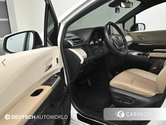 Toyota Sienna 4th Generation 2024 Белый из Кореи, фото 2