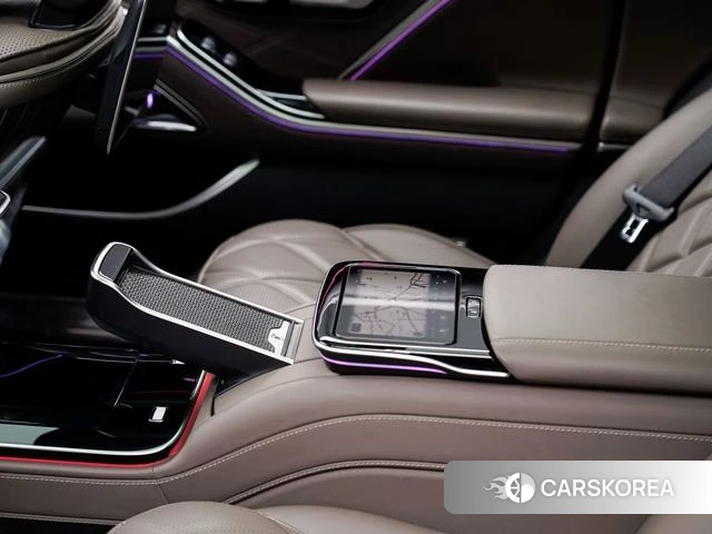 Mercedes-Benz Maybach S-Class 2025 Черный из Китая, фото 2