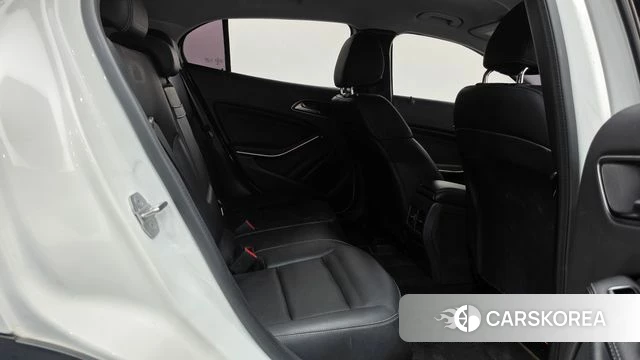 Mercedes-Benz GLA-Class X156 2019 Белый из Кореи, фото 2