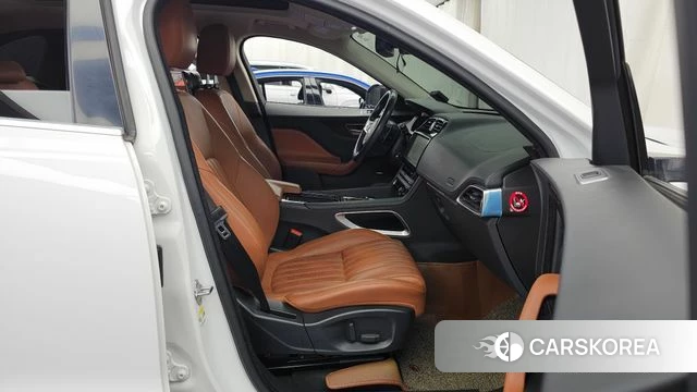 Jaguar F-PACE 2018 Белый из Кореи, фото 2