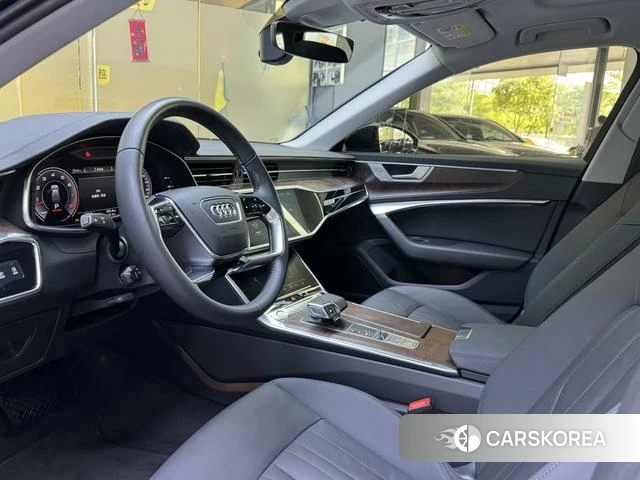 Audi A6 2021 Черный из Китая, фото 2