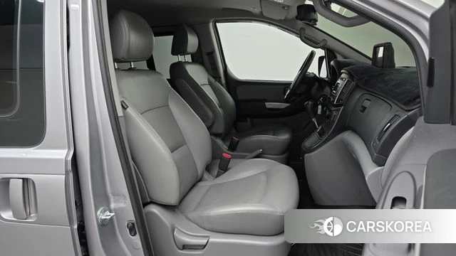 Hyundai The New Grand Starex 2021 Серебряный из Кореи, фото 2