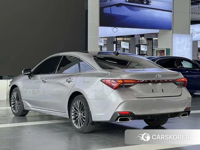 Toyota Avalon 2020 Серебристо-серый из Китая, фото 2