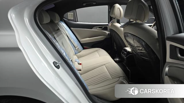 Genesis The New G70 2022 Белый из Кореи, фото 2