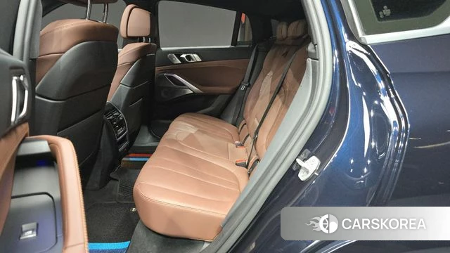BMW X6 (G06) 2021 Черный из Кореи, фото 2