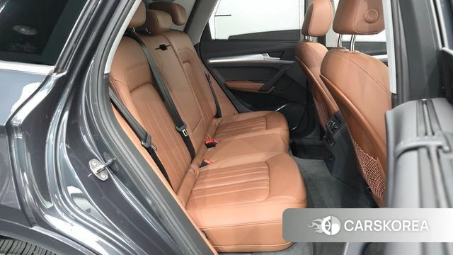 Audi Q5 (FY) 2023 Серый из Кореи, фото 2