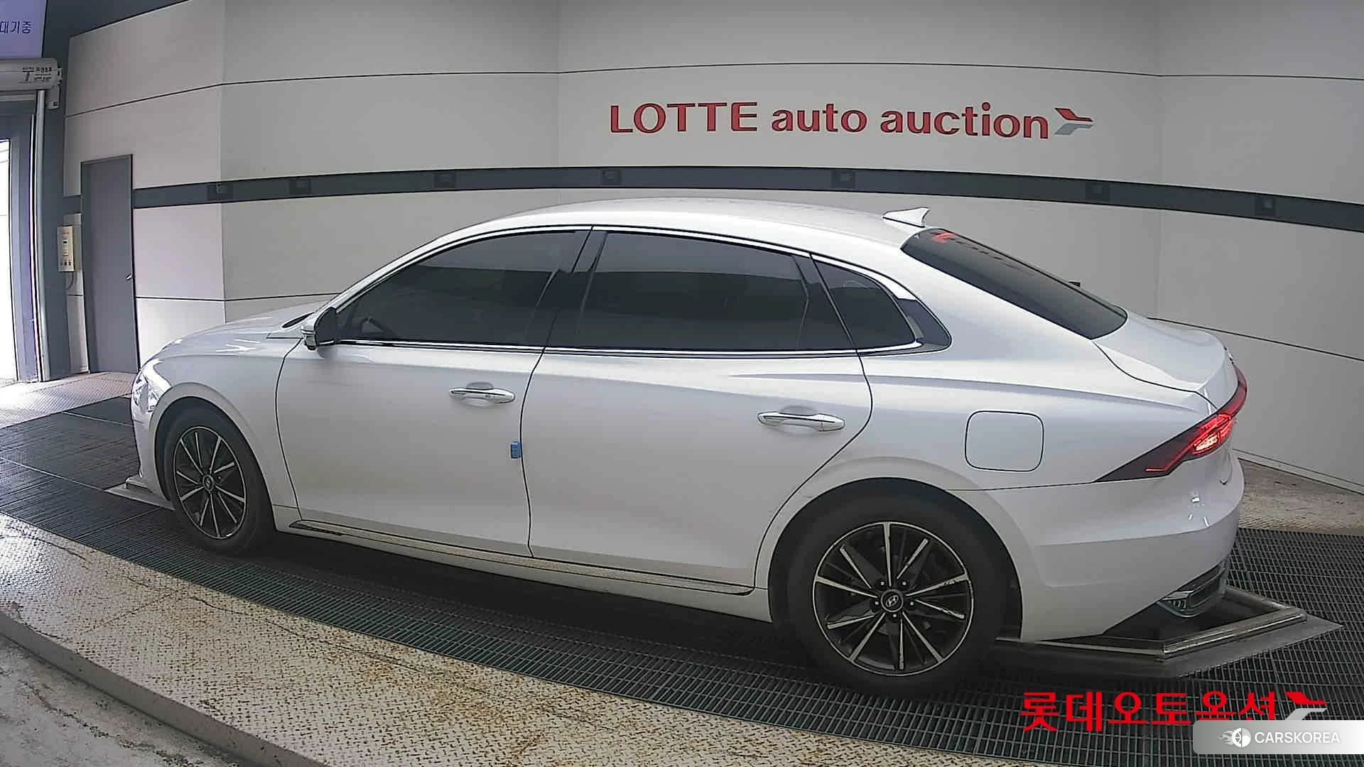 Hyundai Grandeur 2020 Белый из Кореи, фото 2