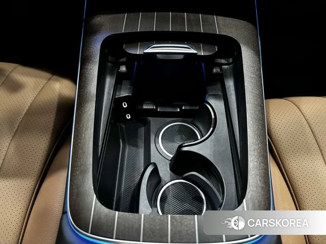 Mercedes-Benz E-Class 2024 Черный из Китая, фото 2