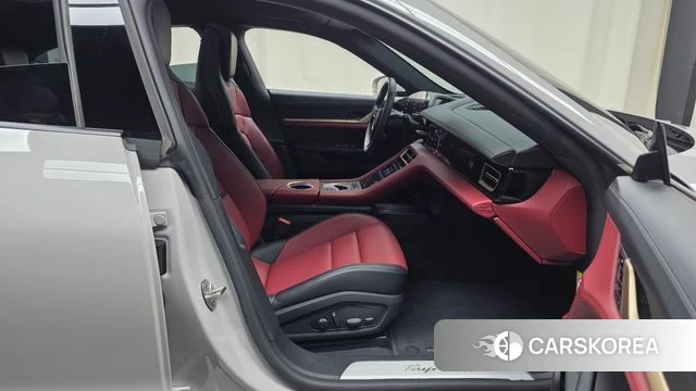 Porsche Taycan 2024 Серебристо-серый из Кореи, фото 2