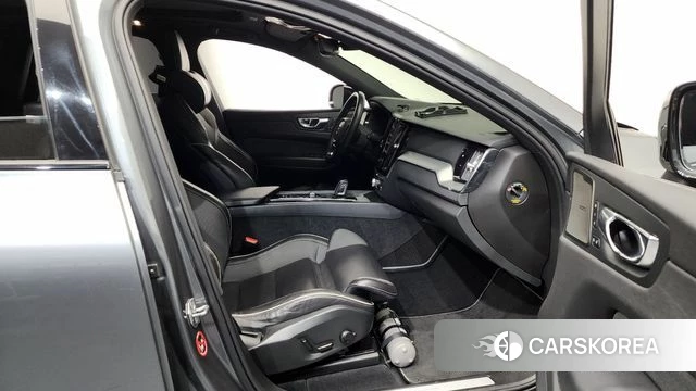 Volvo XC60 second Generation 2020 Серый из Кореи, фото 2