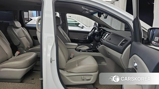 Kia The New Carnival 2019 Белый из Кореи, фото 2