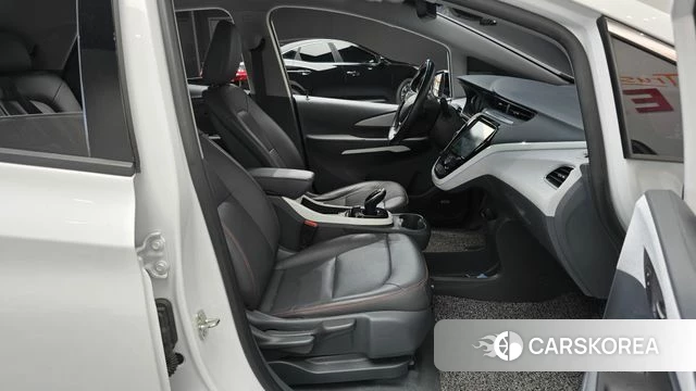 Chevrolet (GM Daewoo) Bolt EV 2021 Белый из Кореи, фото 2