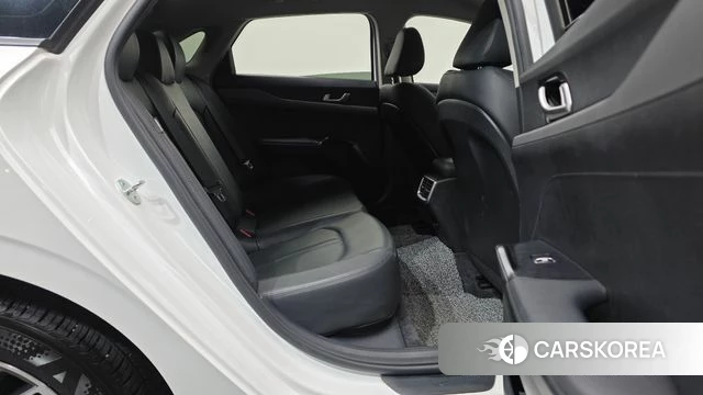 Kia K5 3rd generation 2023 Белый из Кореи, фото 2