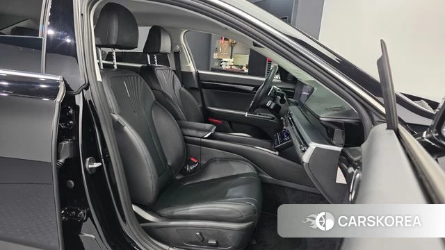 Hyundai Grandeur Hybrid (GN7) 2024 Черный из Кореи, фото 2